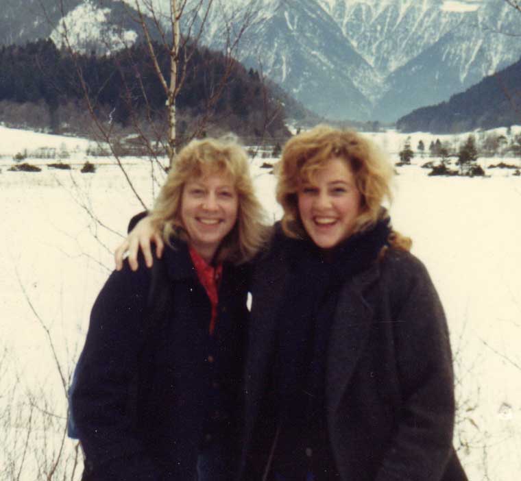 Gretchen (age 22) with her sister